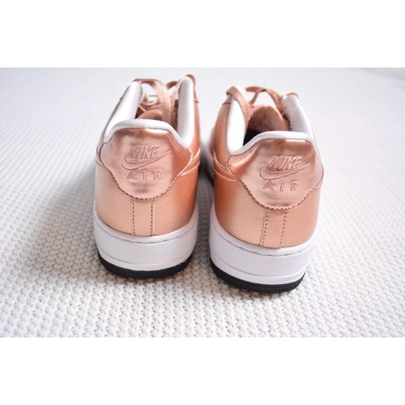 Air Force 1 Rose Gold Metallic Size 7y women’s 8.5 - Picture 4 of 7